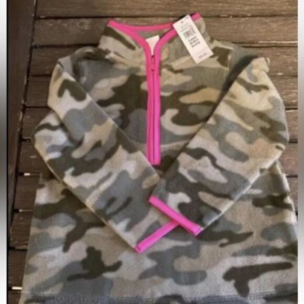 New gap three-quarter zip camouflage fleece‎ size 4 years